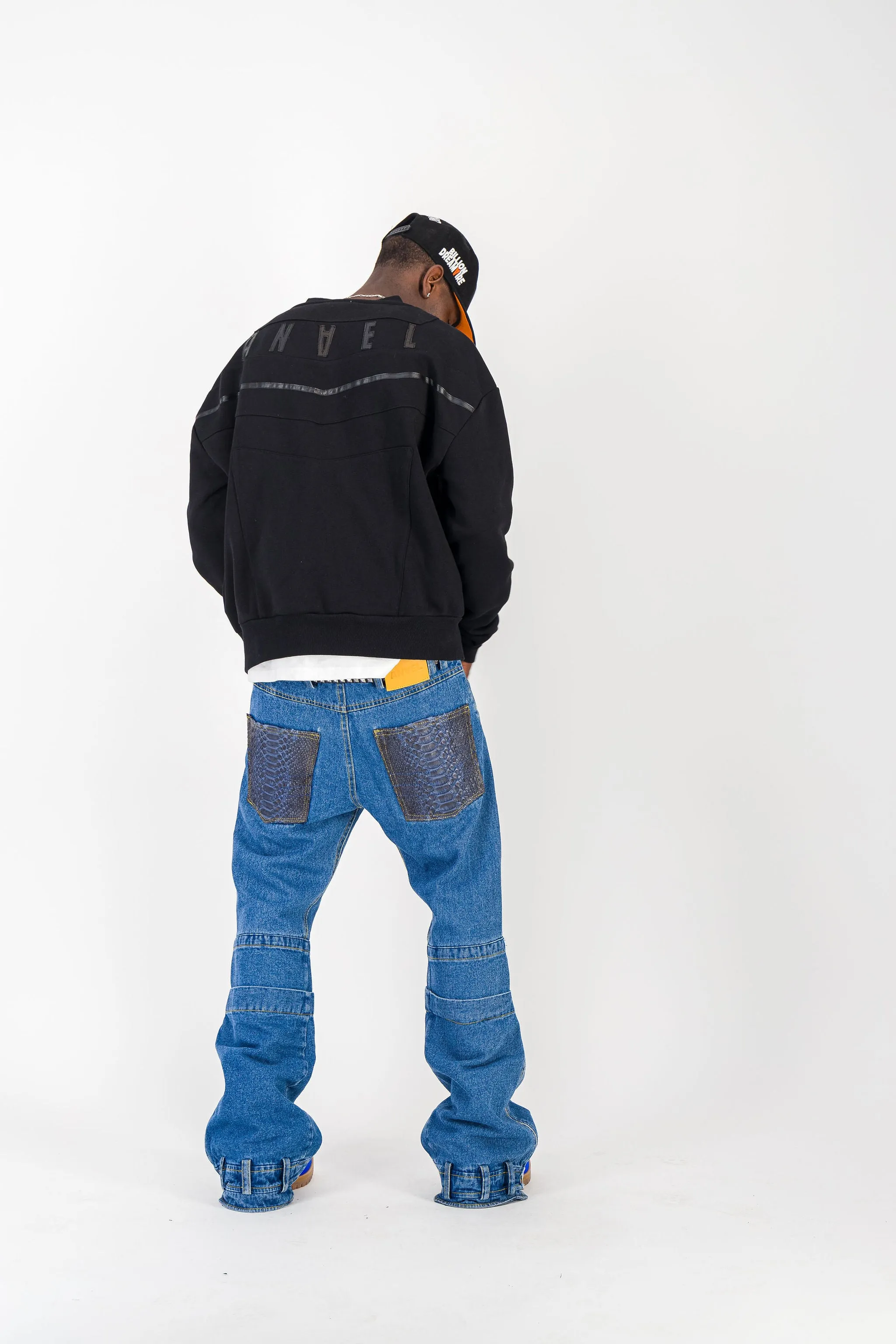 BLACK CREWNECK BOMBER JACKET W/ LEATHER LOGO