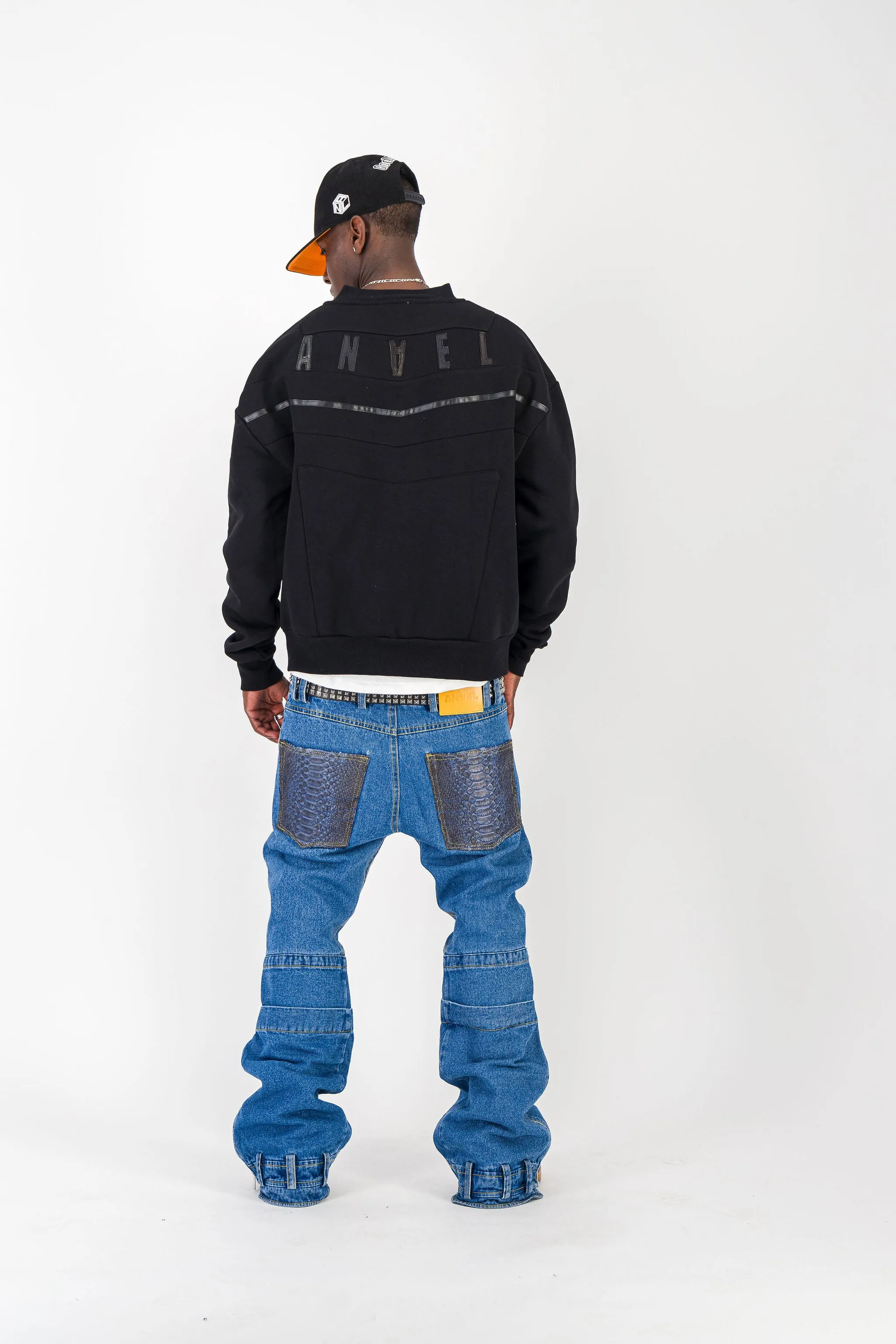 BLACK CREWNECK BOMBER JACKET W/ LEATHER LOGO