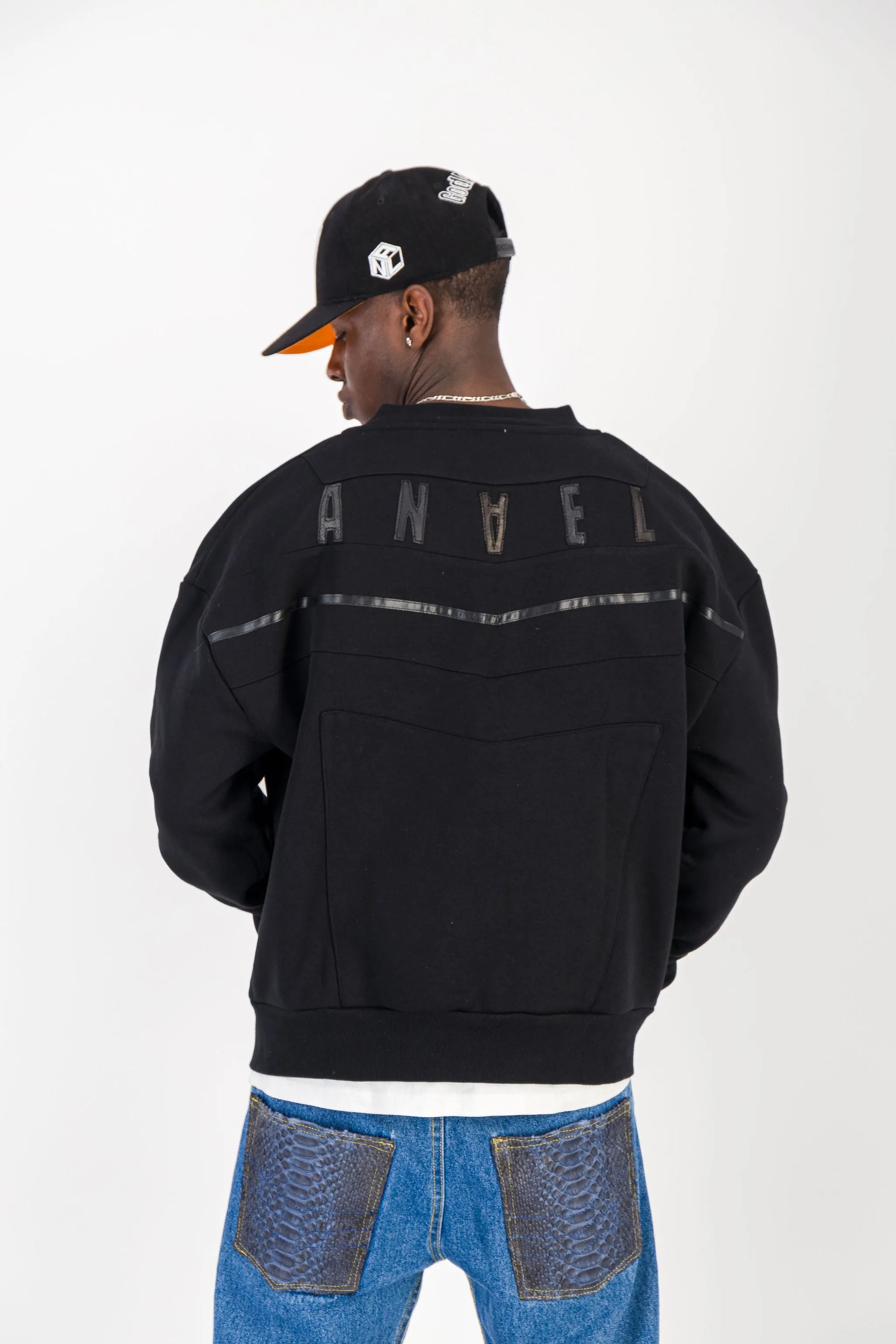 BLACK CREWNECK BOMBER JACKET W/ LEATHER LOGO