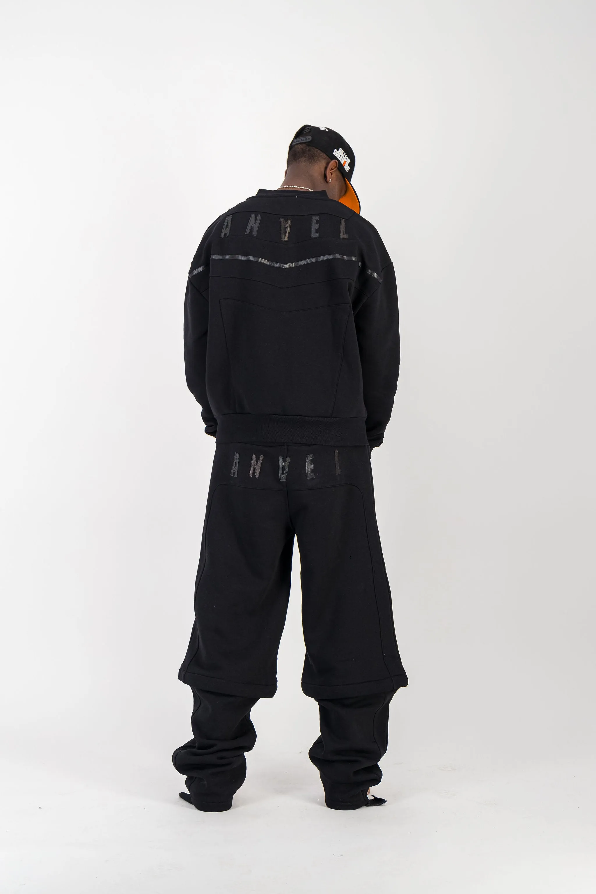 BLACK CREWNECK BOMBER JACKET W/ LEATHER LOGO