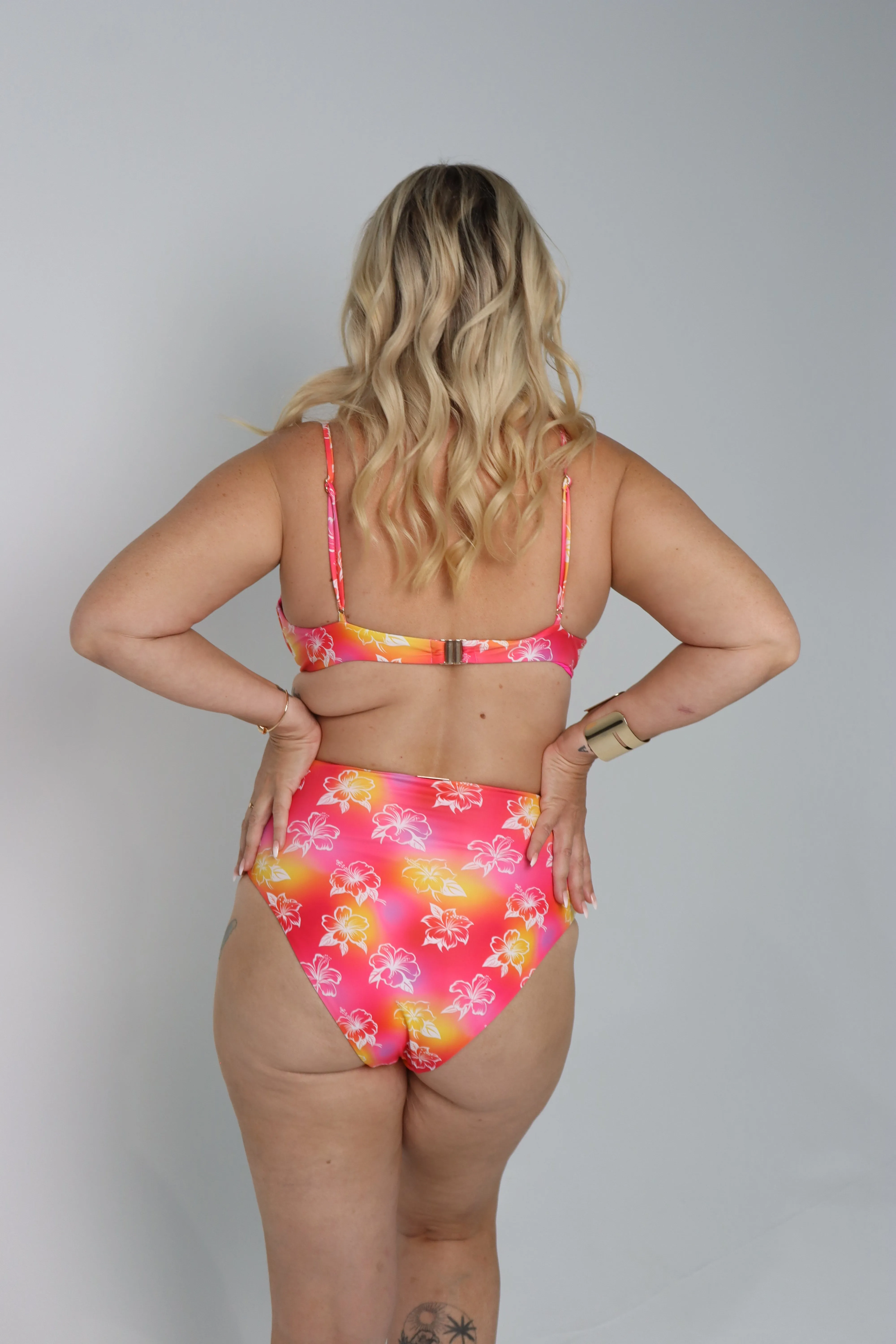 Tula Mid Coverage Bottoms - Tutti Frutti