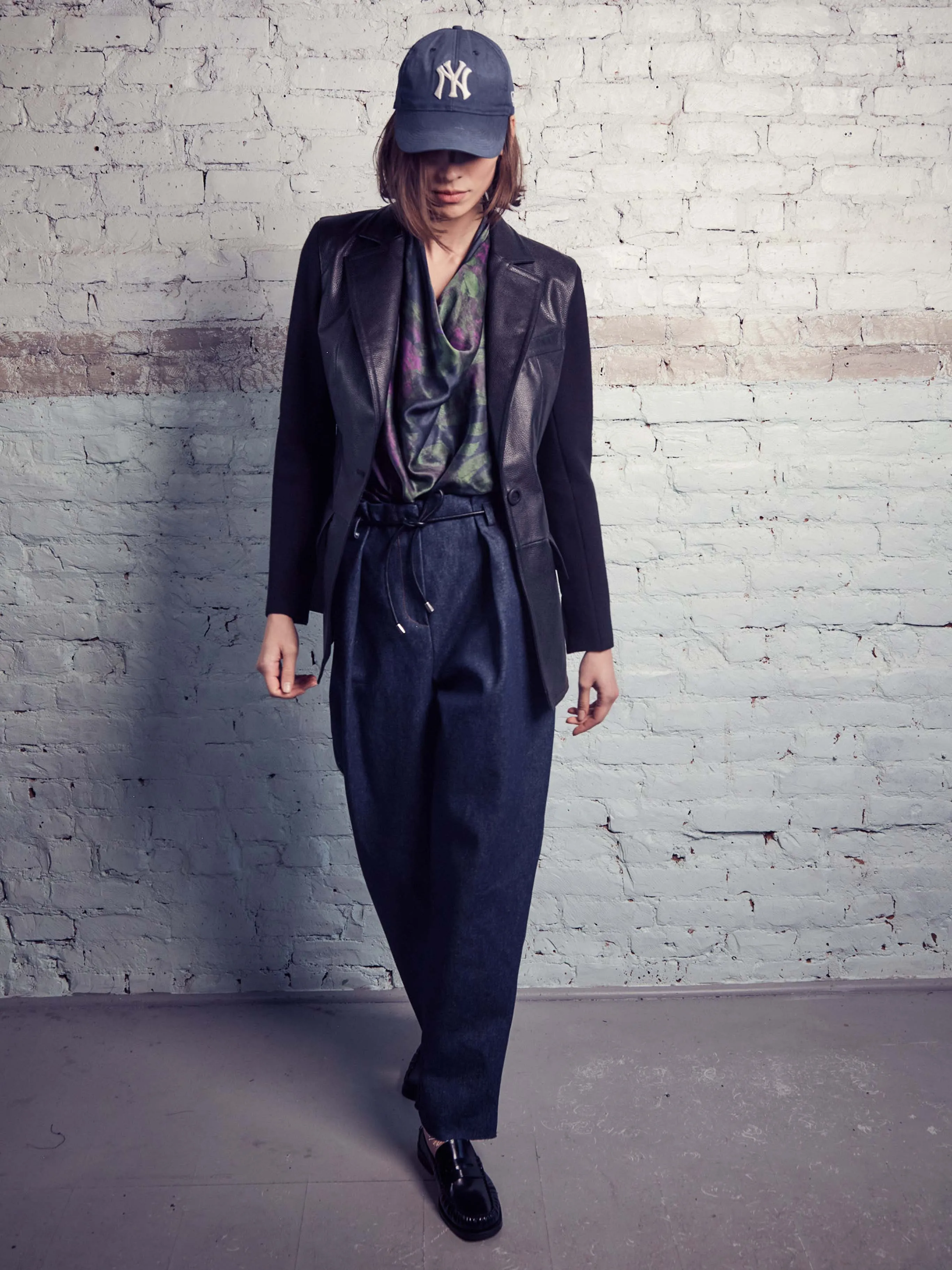 WOVEN SLEEVE LEATHER BLAZER